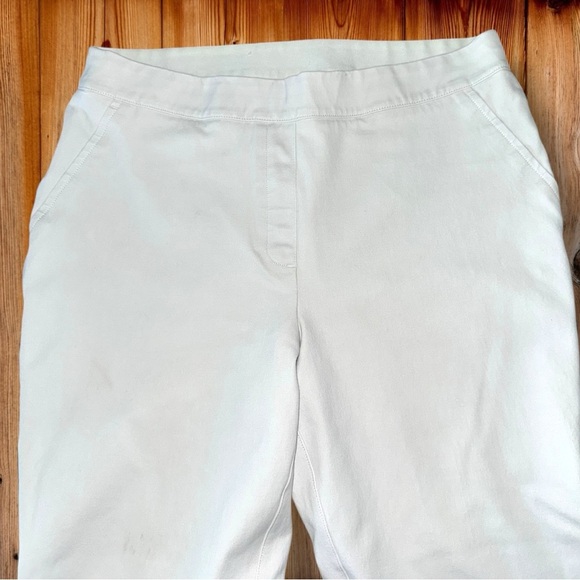 Spanx Size Large Pull On White Kick Flare Cropped Pant - Picture 5 of 11